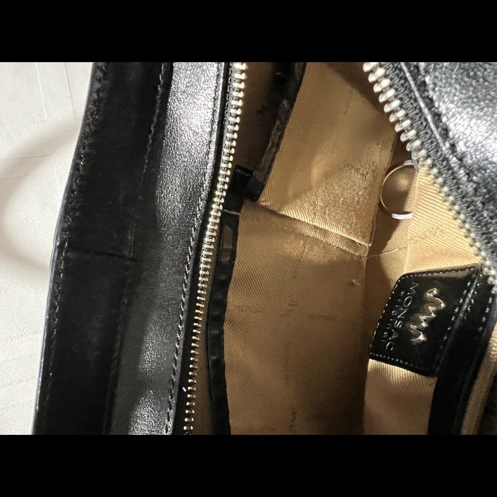 Monsac Black Leather Shoulder Bag - Picture 7 of 10